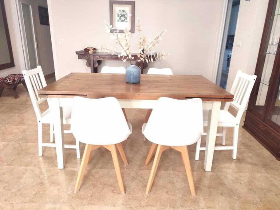 Charming & Spacious Apartment In Historic Centre & Short Walk To Beach Alicante Exterior foto