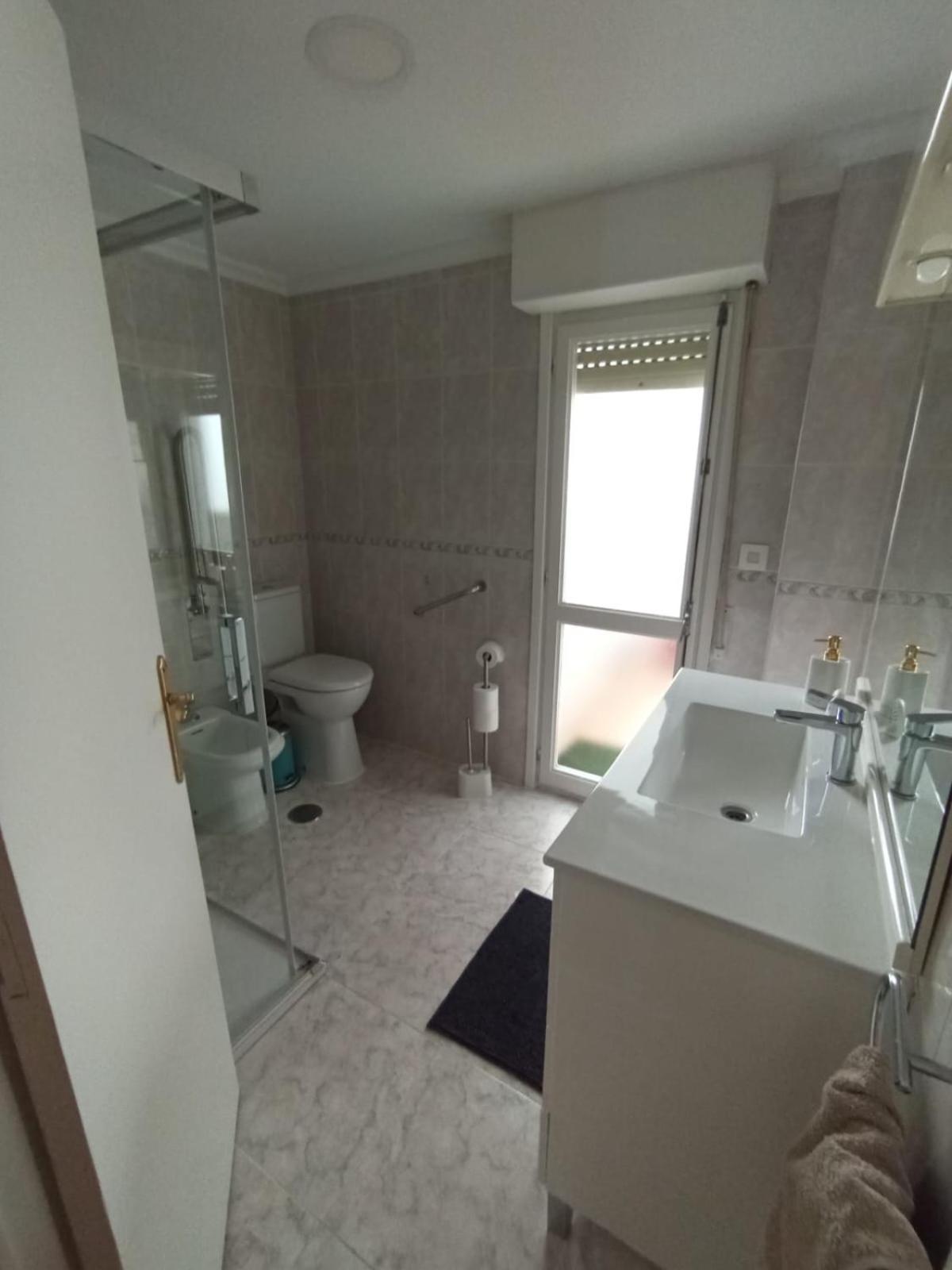Charming & Spacious Apartment In Historic Centre & Short Walk To Beach Alicante Exterior foto